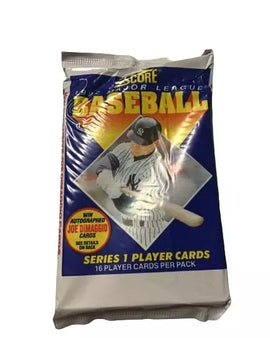 Paquete de 16 tarjetas de béisbol de 1992 Score. ¡Incluye la posibilidad de una tarjeta autografiada de Joe Dimaggio! Solo 1 pack disponible.